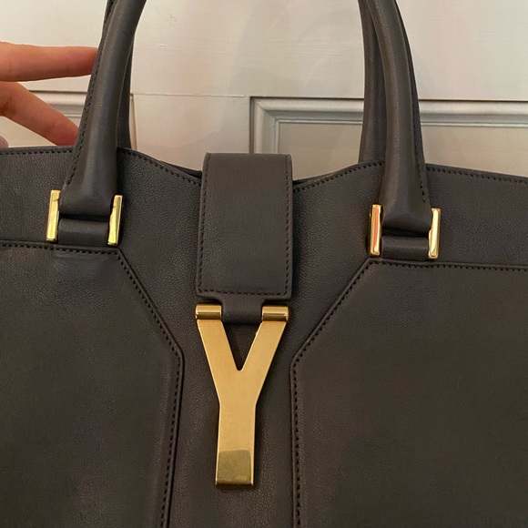 Saint Laurent Caba bag - Picture 3 of 17